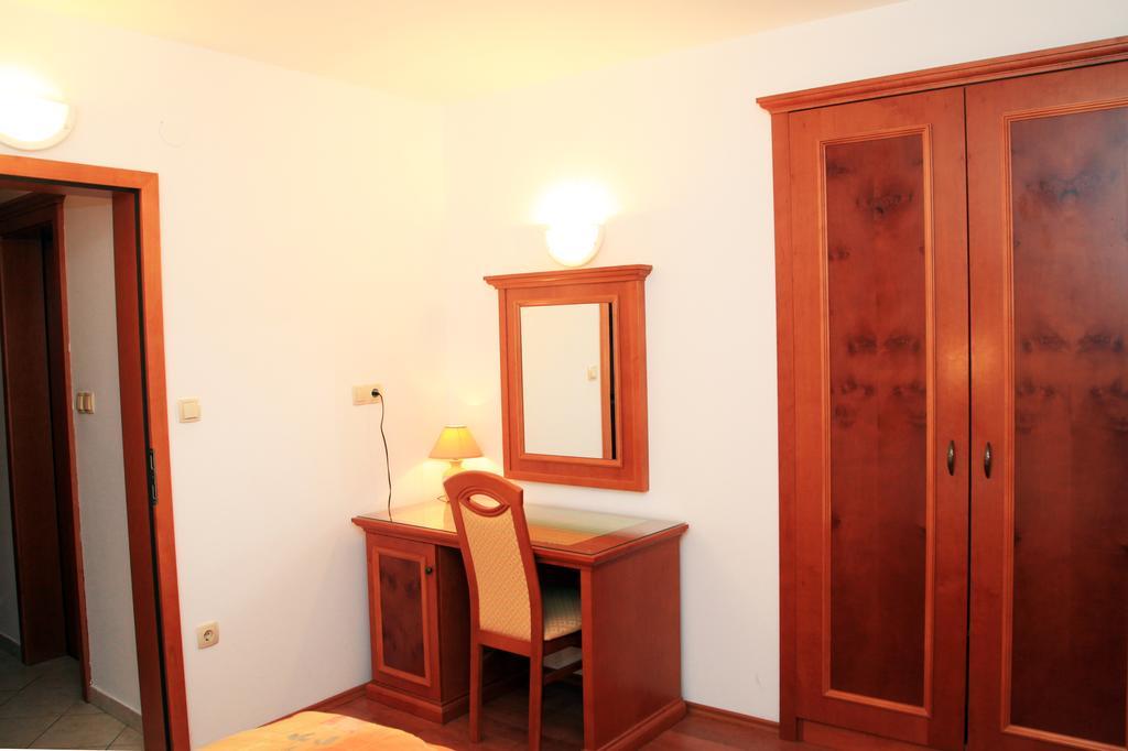 Astoria Apartment *